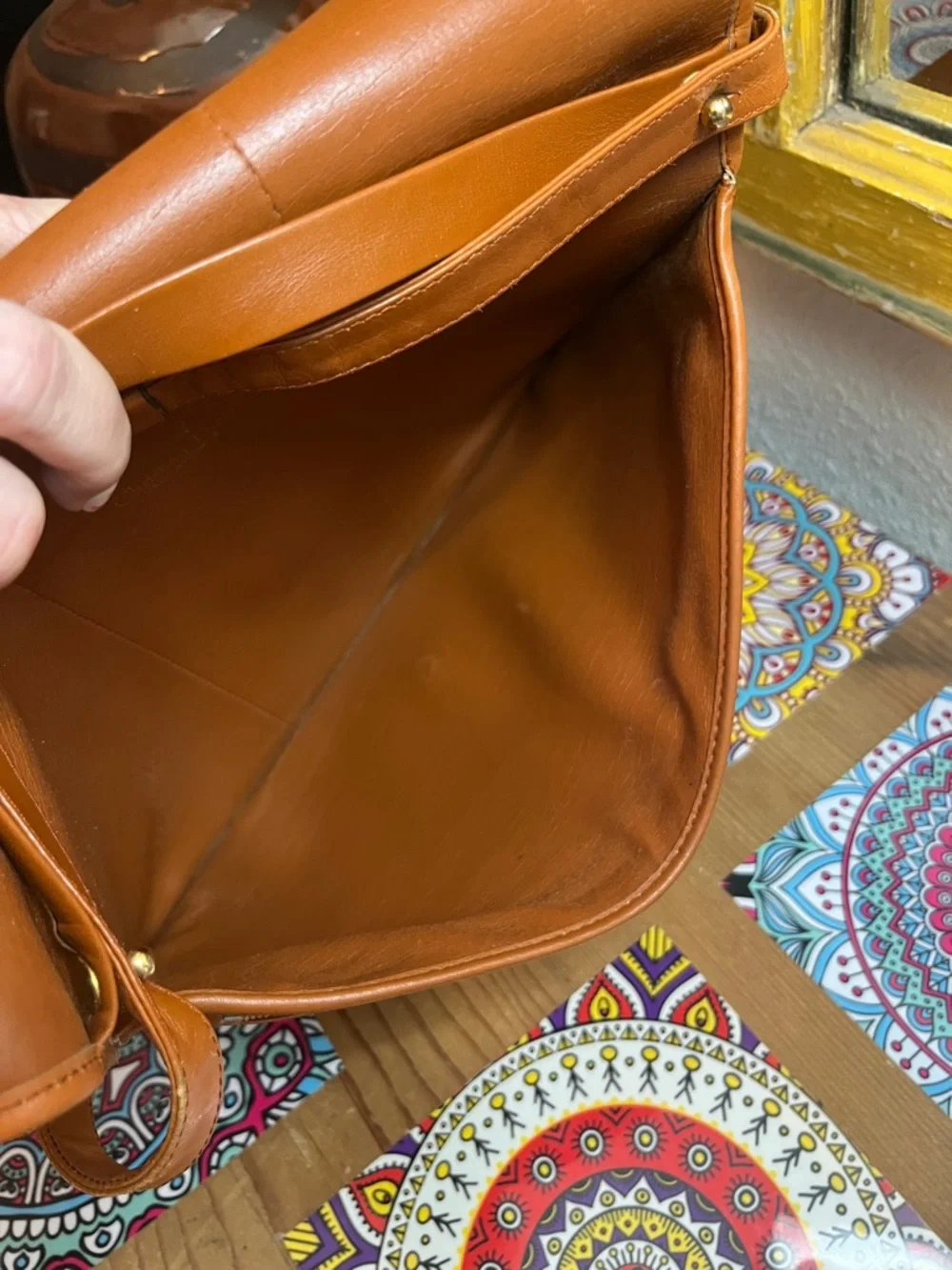 Vintage DIOR shoulder Bag in Cognac with Suede Center - Picture 10 of 12